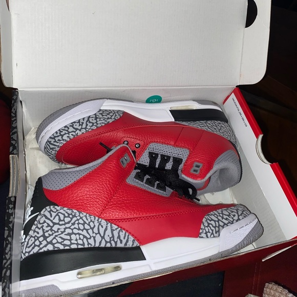 cement red jordan 3